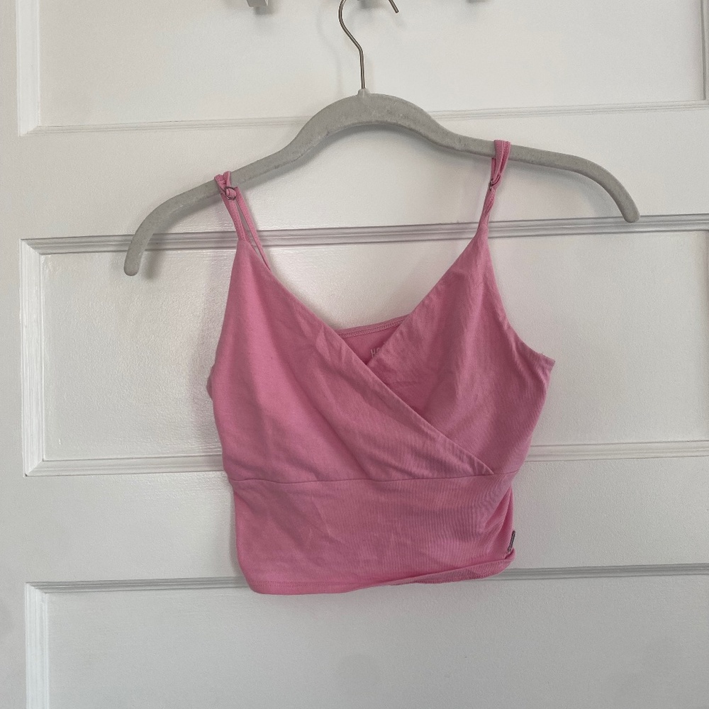Hollister Pink tank top/crop top